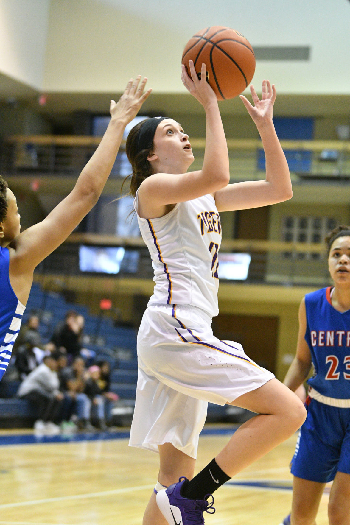 IHMVCU Shootout - Davenport Central vs. Sherrard